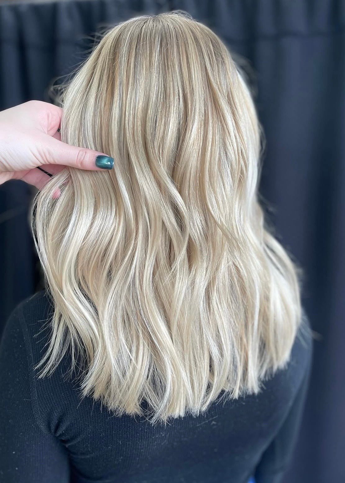 Platinum-blonde lob with soft waves